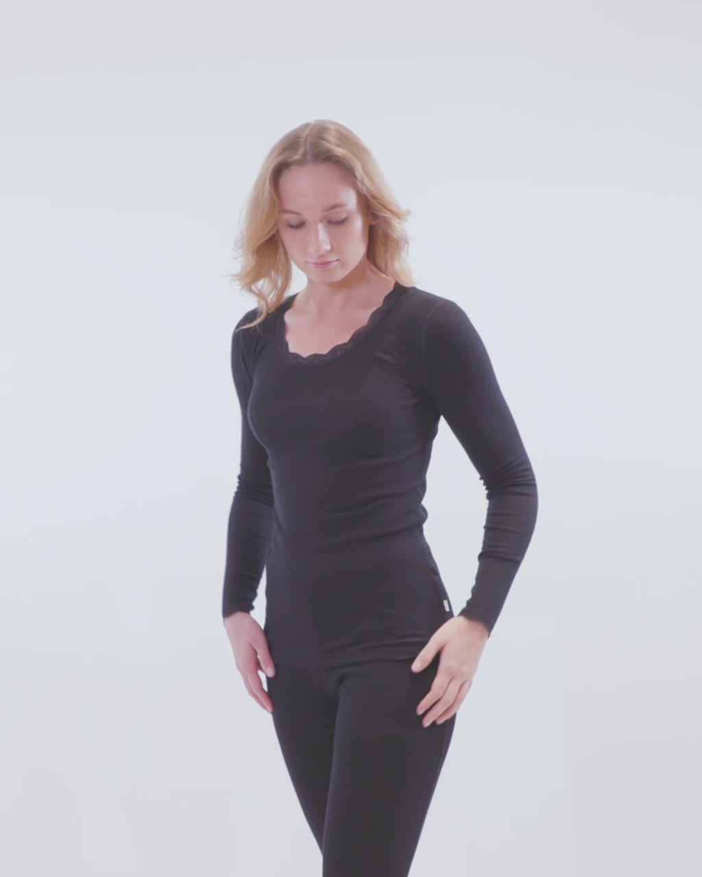 Joha uld langærmet t-shirt med blonde sort