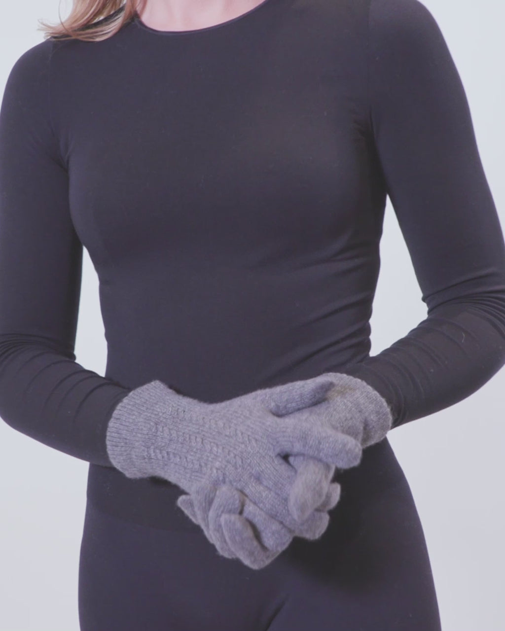 Cashmere handsker med flet mønster i mørkegrå